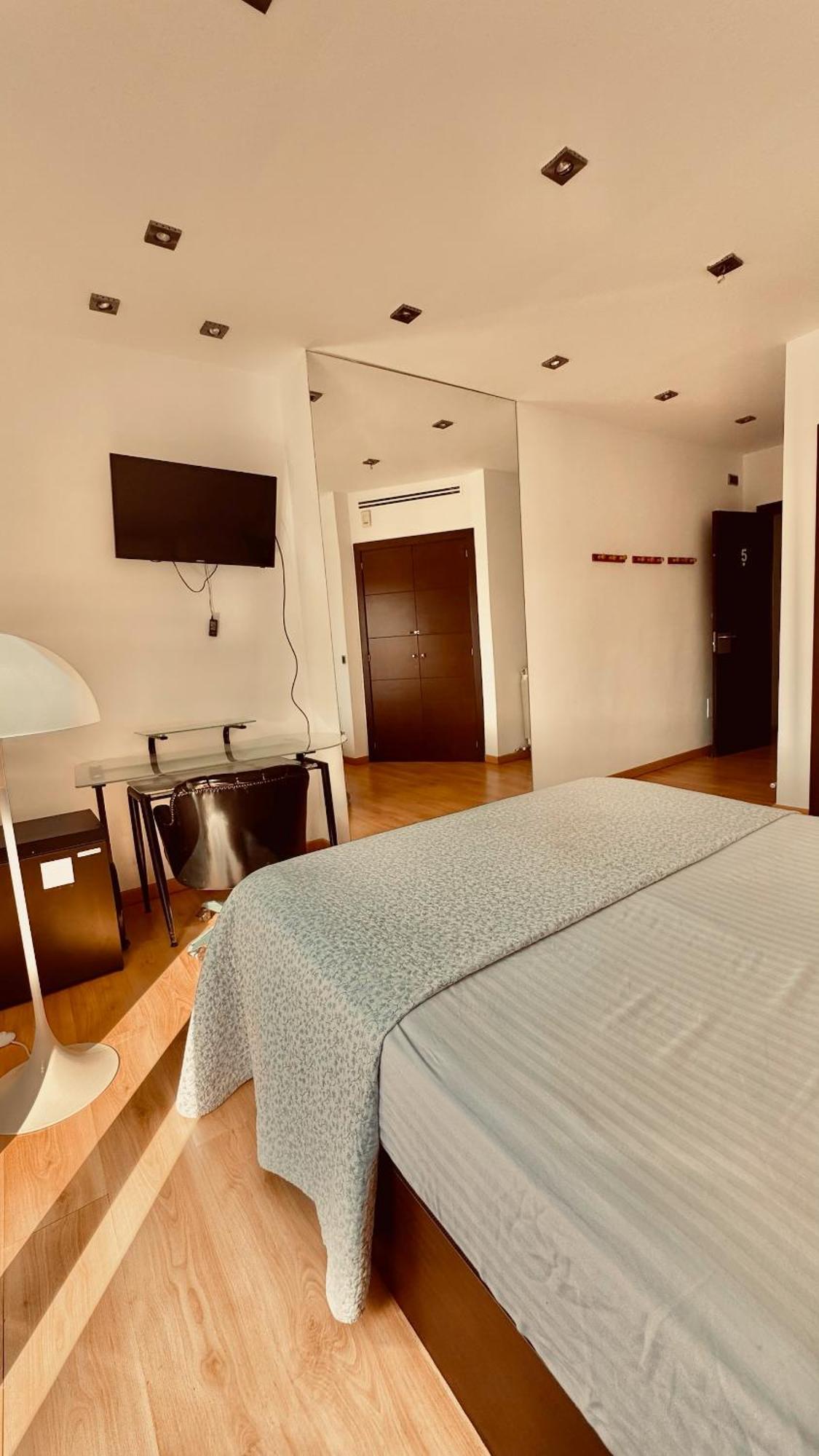 Red House Bed & Breakfast Llucmajor  Esterno foto