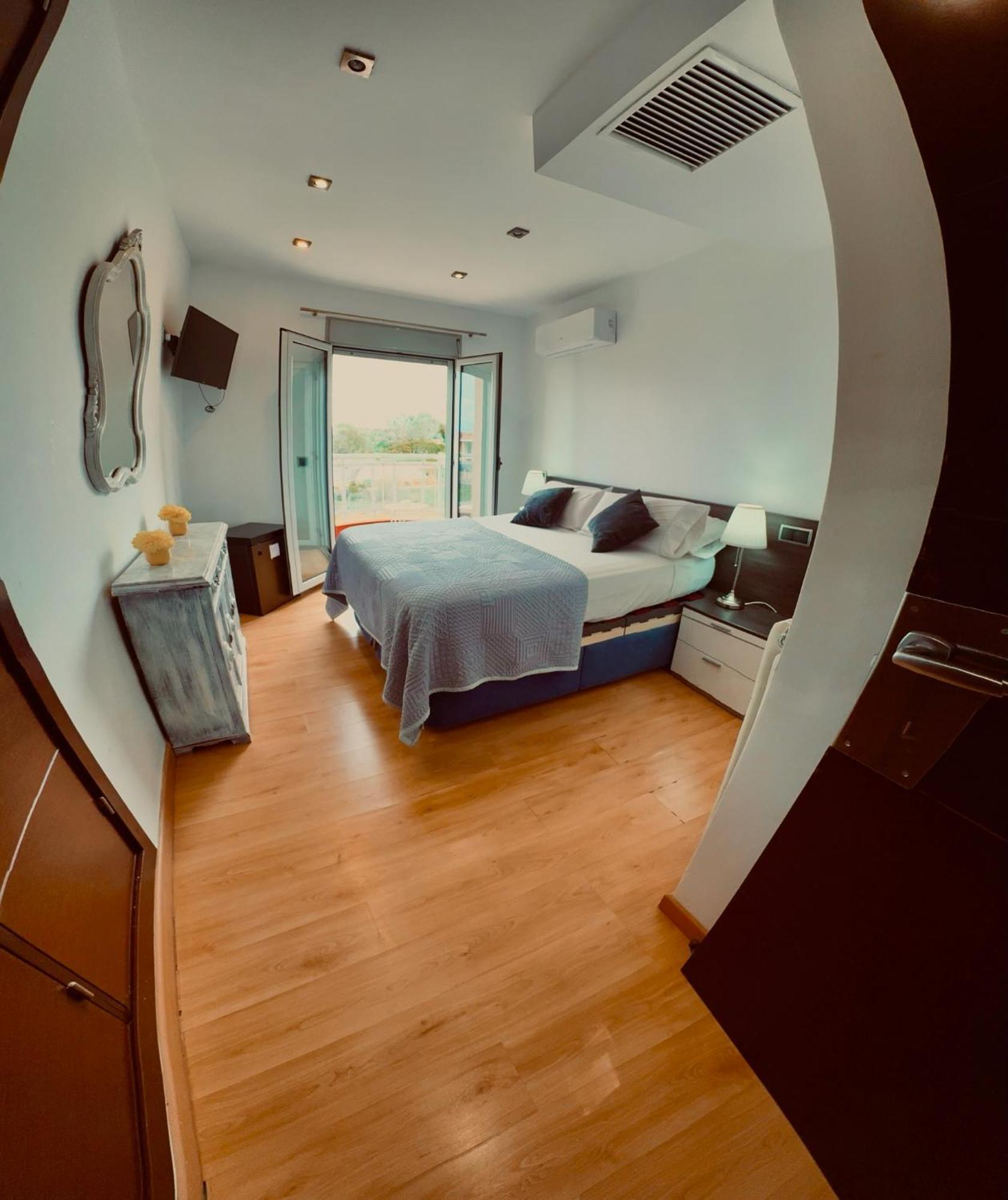 Red House Bed & Breakfast Llucmajor  Esterno foto
